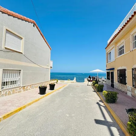 Beachfront - Mar Azul Apartment